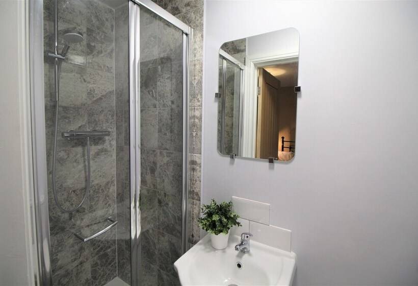 펜션 Comfy Rooms In Coventry