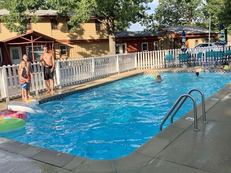 هتل Driftwood Resort Bull Shoals
