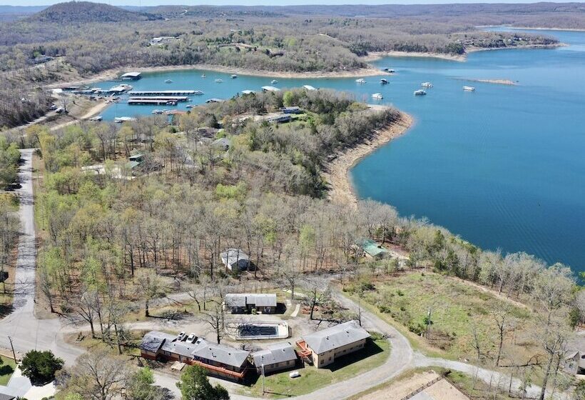 هتل Driftwood Resort Bull Shoals