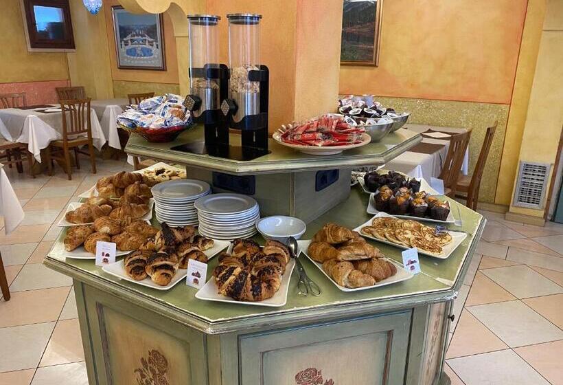 فندق Ristorante Antico Guerriero