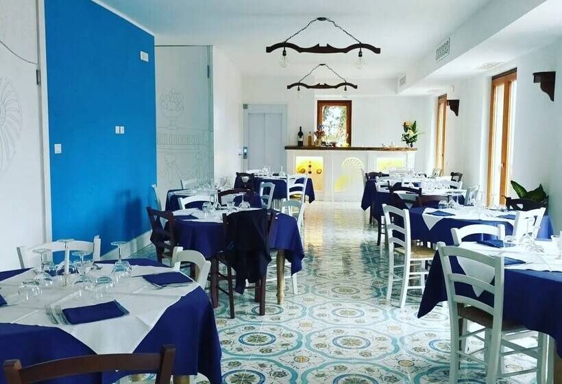 ペンション Room In Bb  Elegant And Relaxing Farmhouse Nestled In The Heart Of Cilento