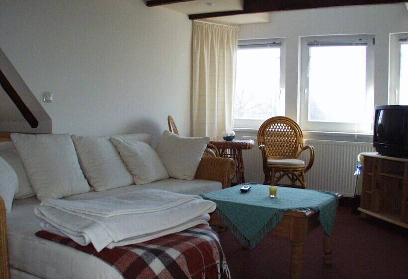 Restaurant Und Pension Zur Nassen Ecke