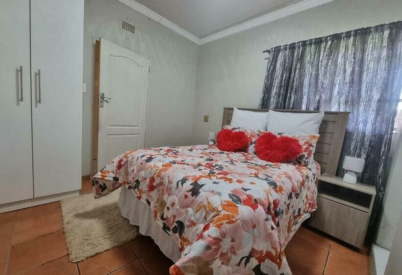 پانسیون 016 Guest House