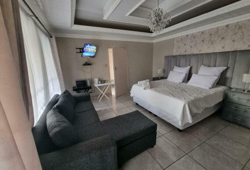 پانسیون 016 Guest House