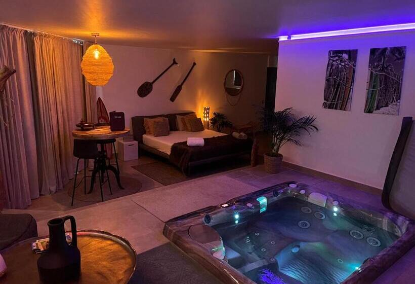مبيت وإفطار Les Lofts De Bouzigues