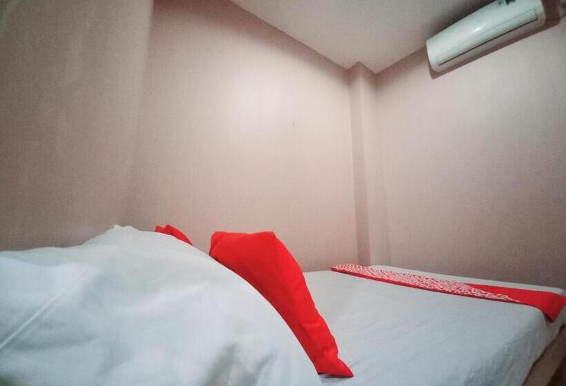 هتل Spot On 91336 Guesthouse Tarumanegara