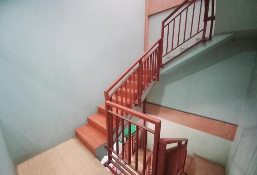 هتل Spot On 91336 Guesthouse Tarumanegara