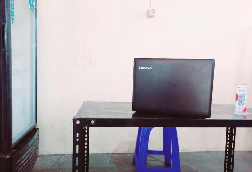 هتل Spot On 91336 Guesthouse Tarumanegara