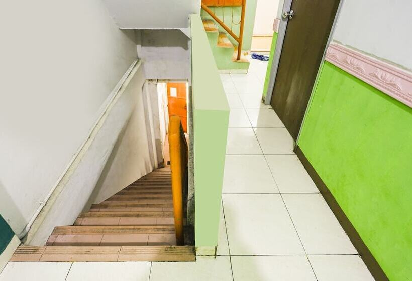هتل Spot On 91344 Wr House Syariah Batam