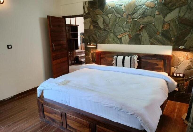 호텔 The Frostwood Resort