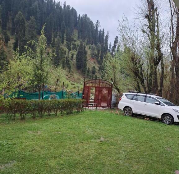 펜션 Al Ayaan Guest House