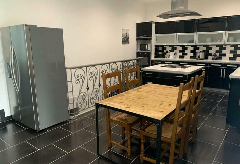 پانسیون Villa Tenjin Chambre 8