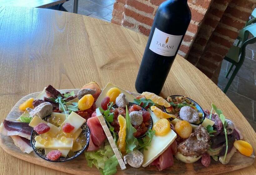 مبيت وإفطار Suite 785 Chambre Loveroom Jacuzzi Sauna Cave