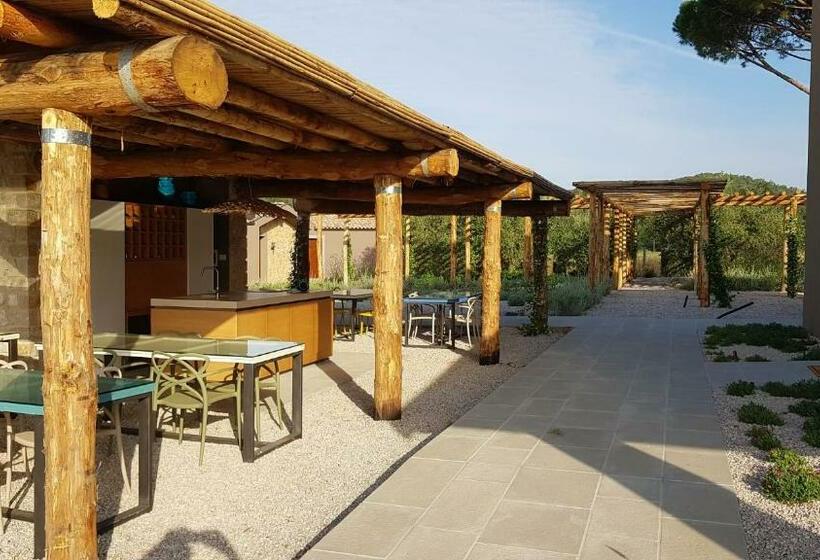 هتل Agriturismo Resort Il Foionco