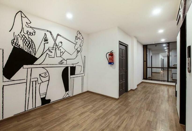 Отель Capital O 89300 Vansh International