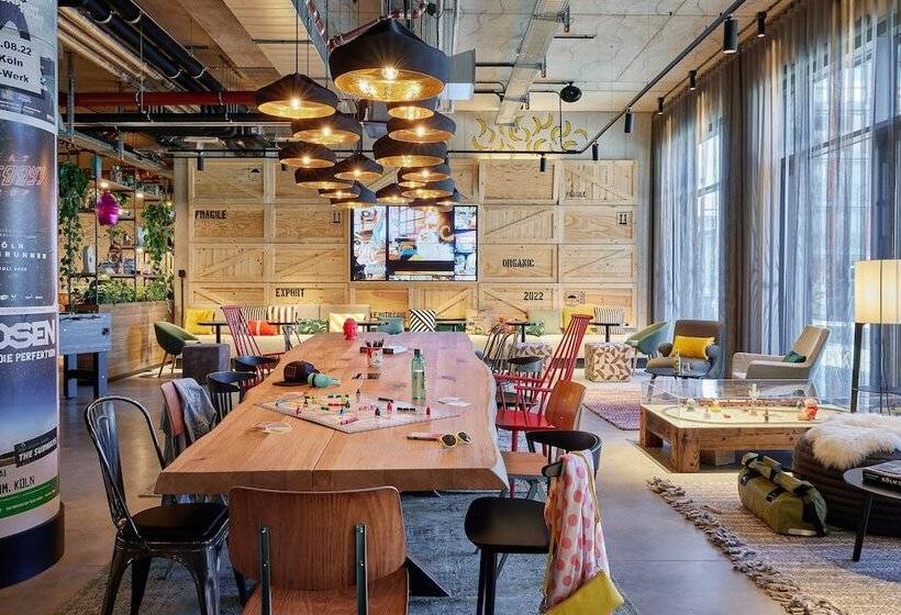 호텔 Moxy Cologne Muelheim