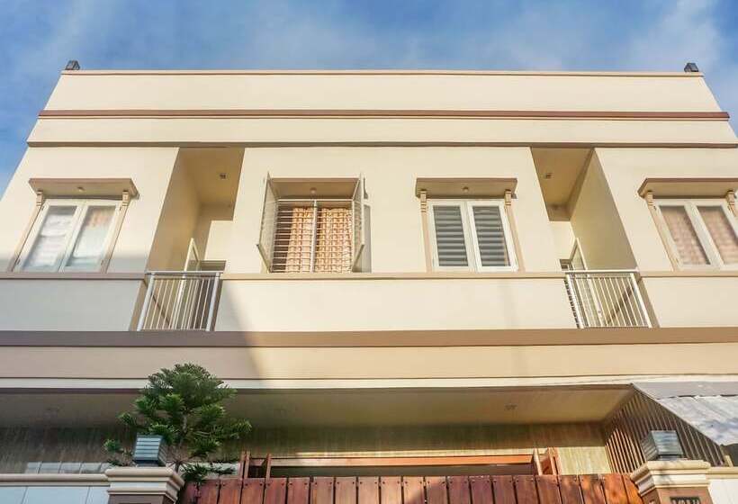 هتل Oyo 91316 Hh Guest House Makassar