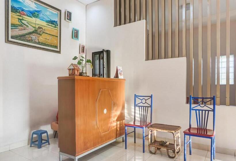 هتل Oyo 91316 Hh Guest House Makassar