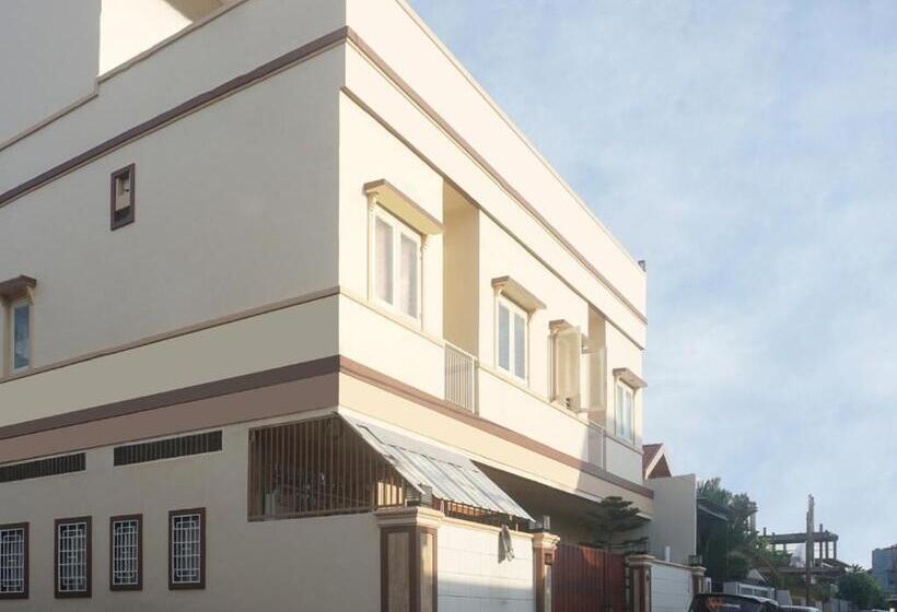 هتل Oyo 91316 Hh Guest House Makassar