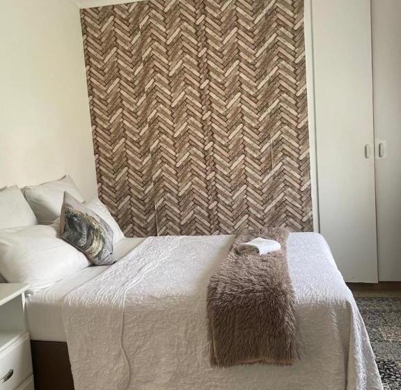 تختخواب و صبحانه Dwengu Guest House