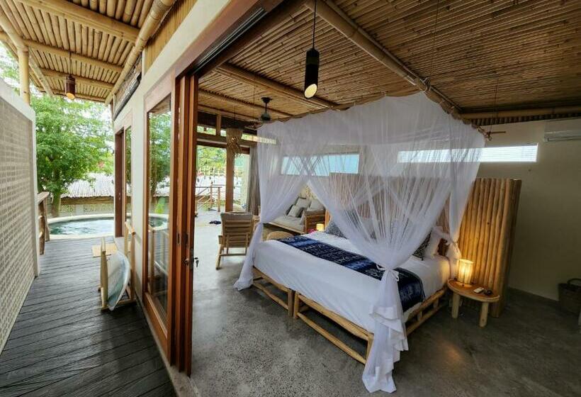 هتل Jellyfish Villas Bingin Beach