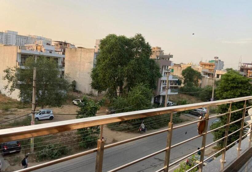 فندق Mahak Guest House By Wb Inn