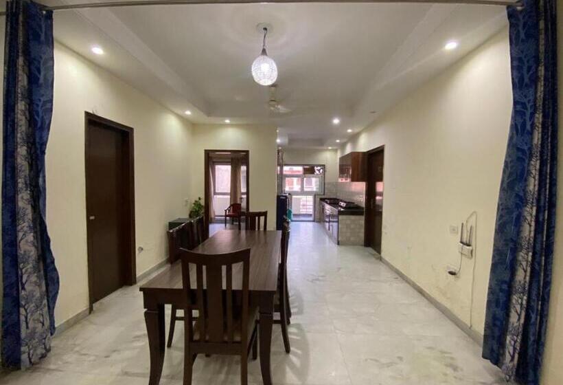 فندق Mahak Guest House By Wb Inn