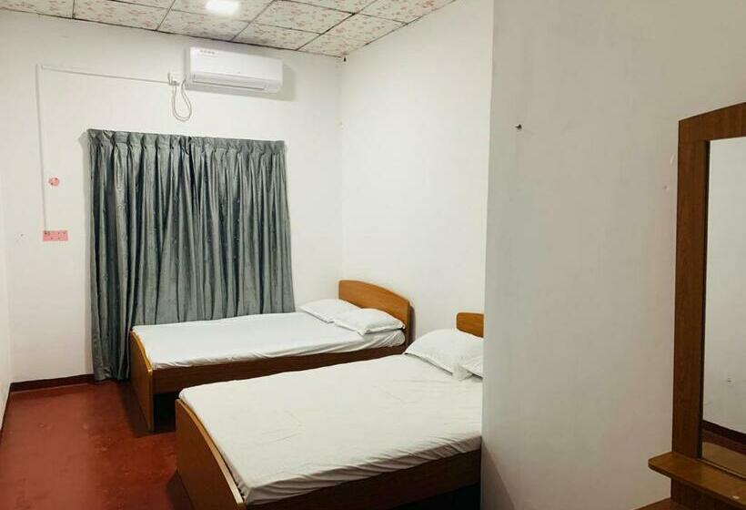 Пансион Jj Beach Resort Trincomalee