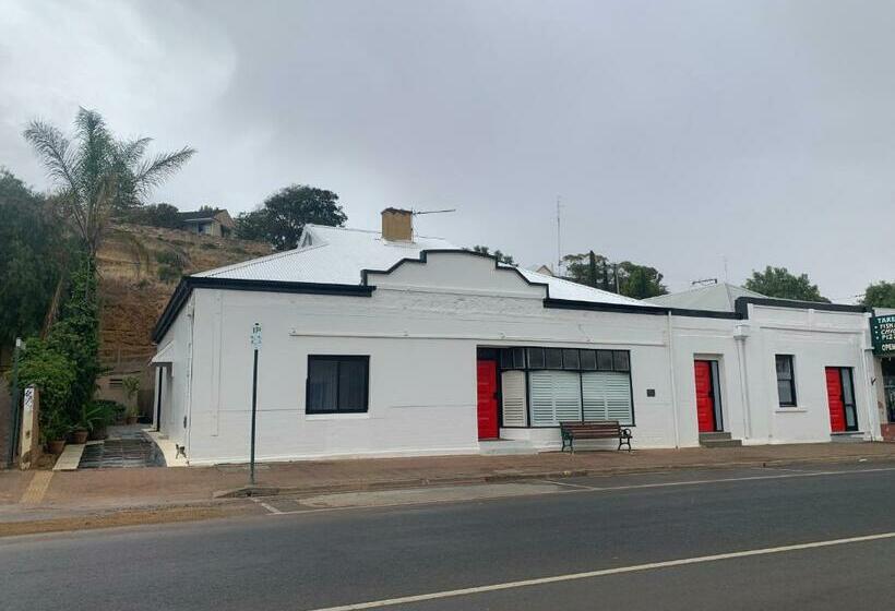 تختخواب و صبحانه Harbour Mannum