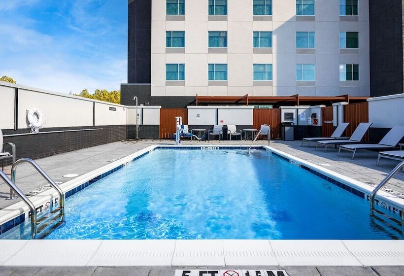 هتل Fairfield By Marriott Inn & Suites Canton Riverstone Parkway