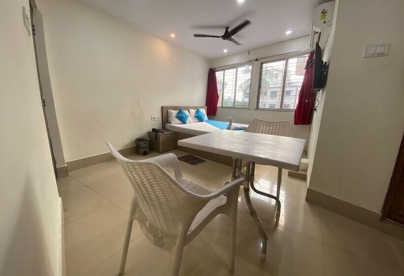 ホテル Goroomgo Vhyom Sky Palace Near Sakherbazar Metro Station Kolkata