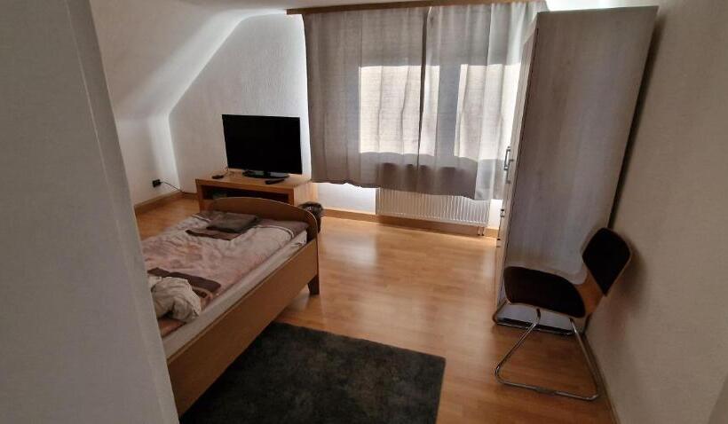 膳宿费 Rooms & Apartments Schwäbisch Gmünd