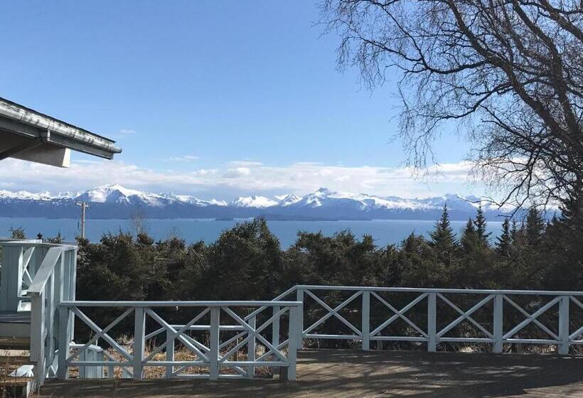 تختخواب و صبحانه Alaska Halcyon Heights Inn