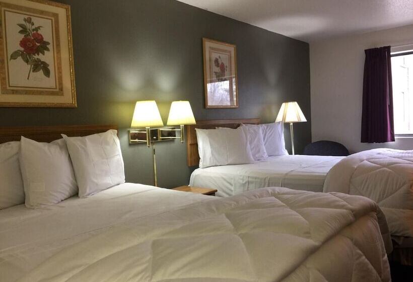 Отель Amerihost Inn & Suites Mexico