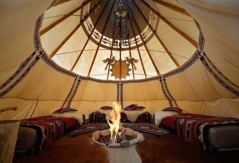 هتل Anglers Lodge