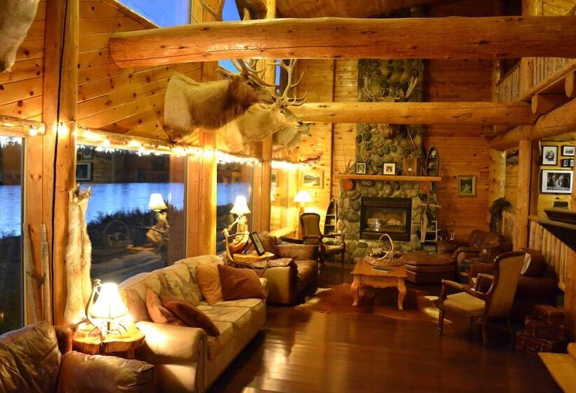 هتل Anglers Lodge