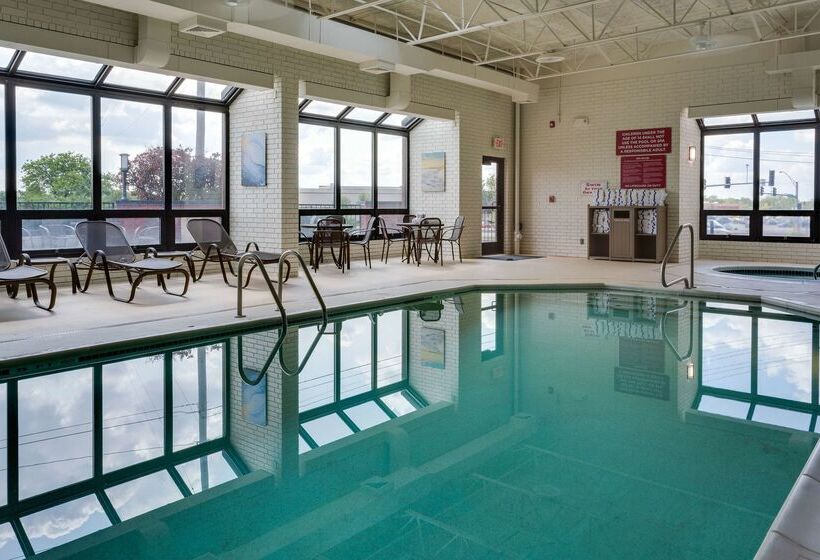 هتل Drury Inn & Suites Columbia Stadium Boulevard
