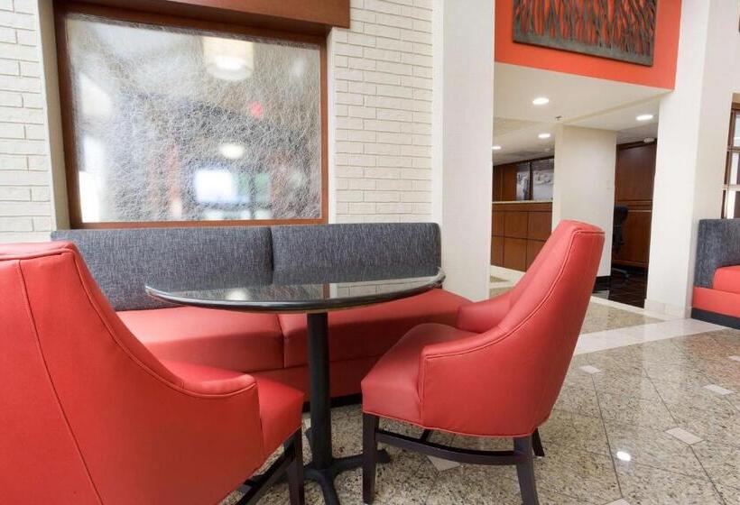 هتل Drury Inn & Suites Joplin