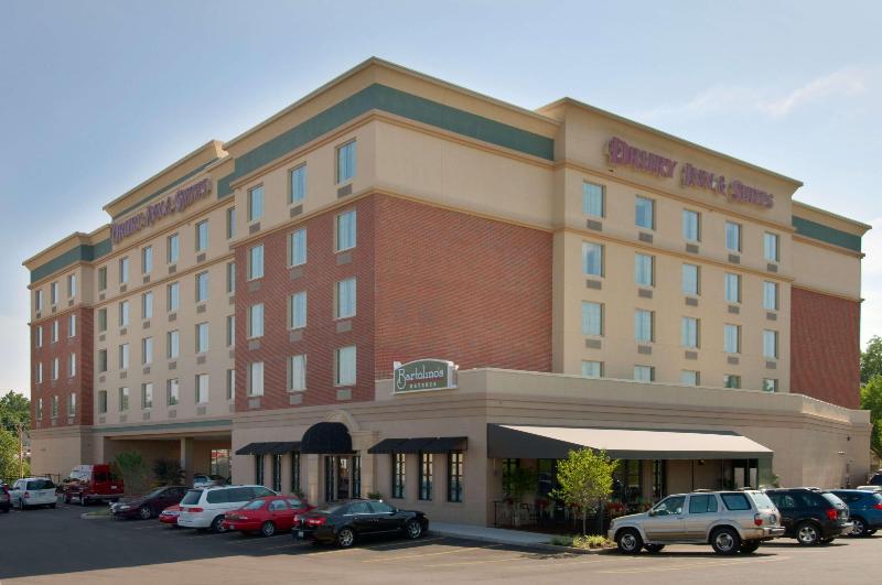 هتل Drury Inn & Suites St. Louis Forest Park