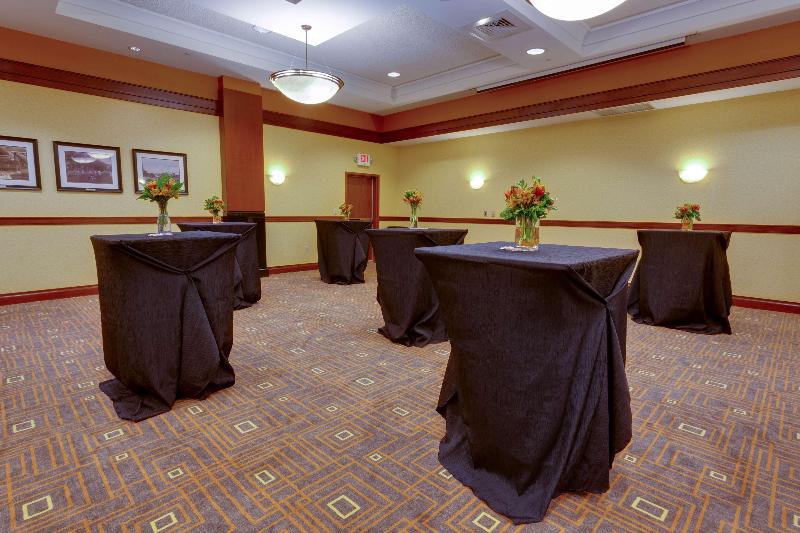 هتل Drury Inn & Suites St. Louis Forest Park