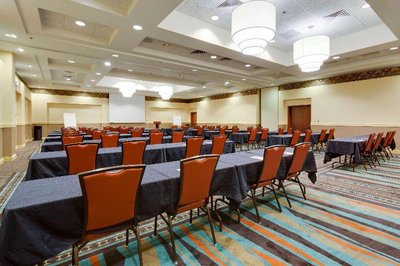 فندق Drury Inn & Suites St. Louis/o Fallon, Il