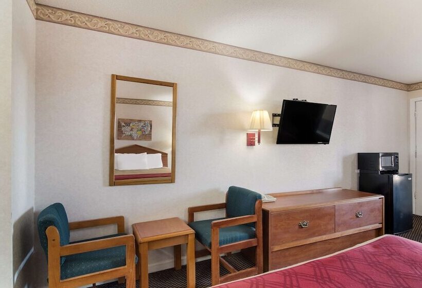 هتل Econo Lodge Calhoun North Damascus