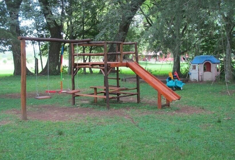 هتل Estancia La Porteña De Areco