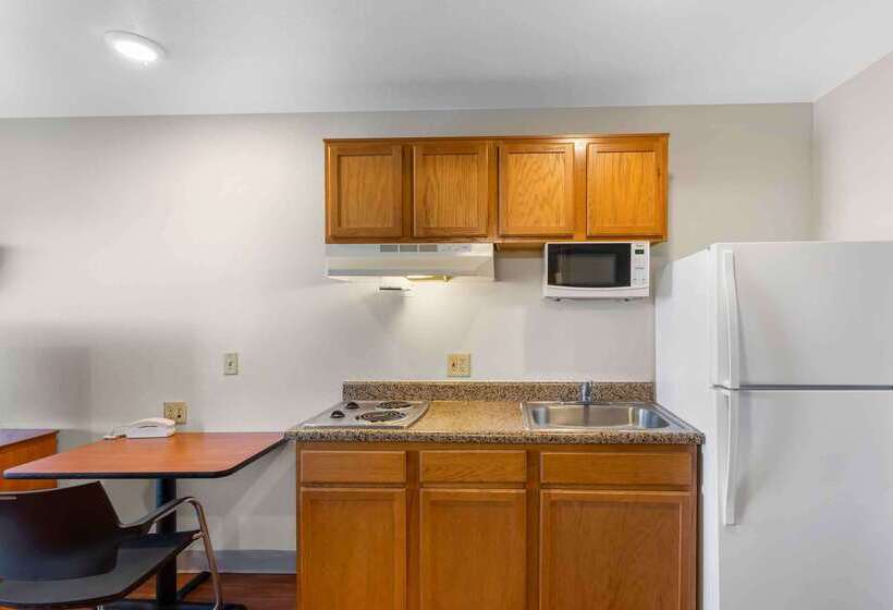 هتل Extended Stay America Select Suites  Denver  Aurora