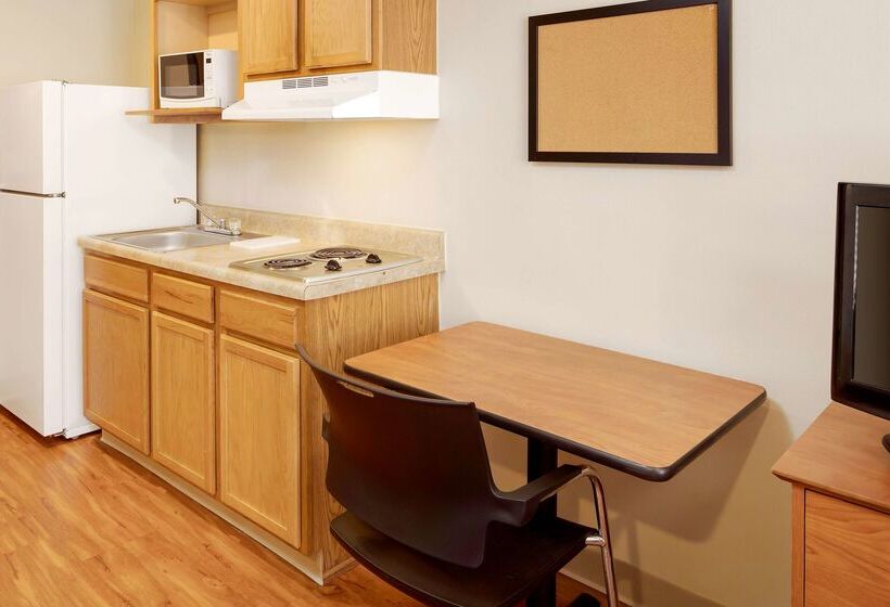 هتل Extended Stay America Select Suites  Jackson  South