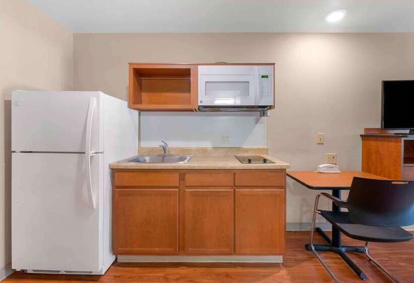 هتل Extended Stay America Select Suites  Jackson  South