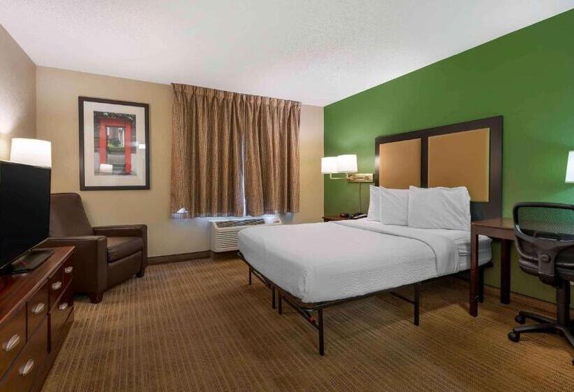 Отель Extended Stay America Suites Fort Wayne South