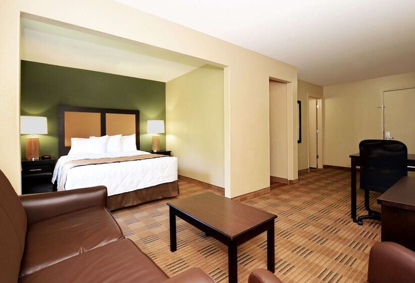 هتل Extended Stay America Suites  Newport News  I64  Jefferson Avenue