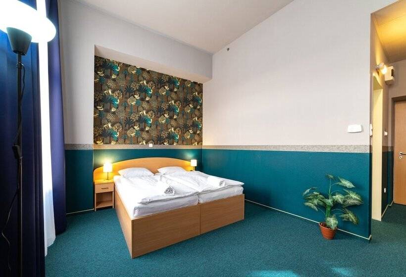 Fotos del hotel Queen Mary:  4