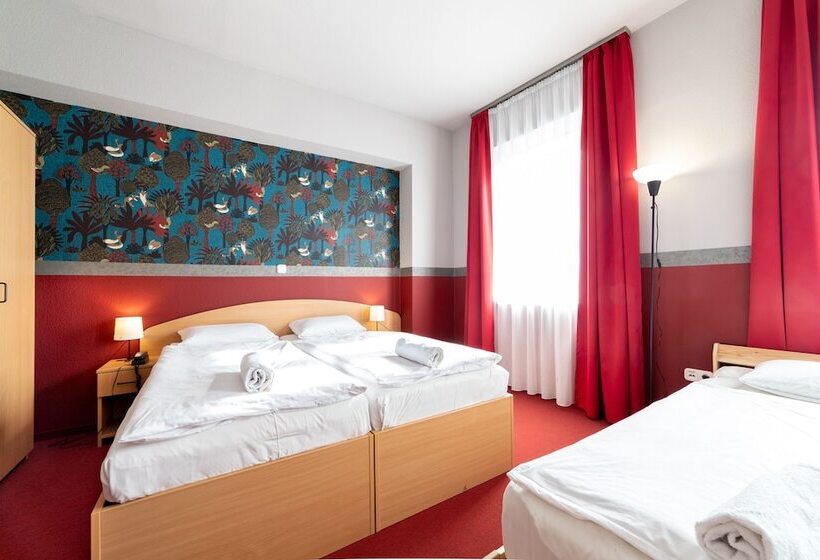 Fotos del hotel Queen Mary:  5